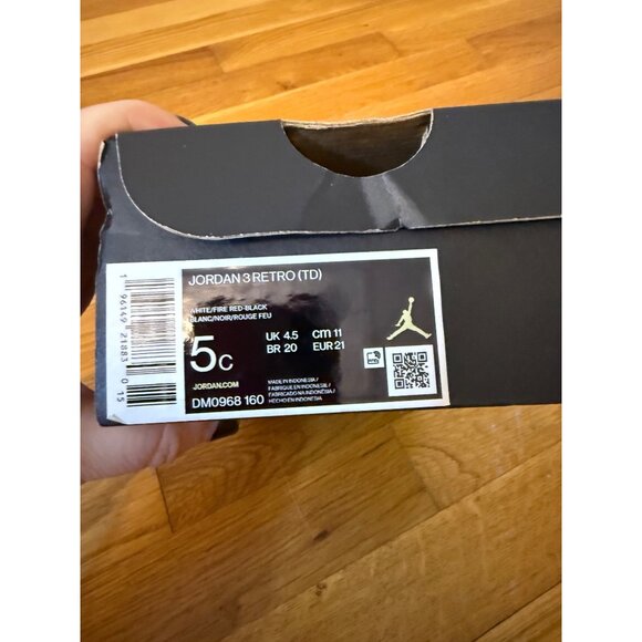 Air Jordan 3 Retro TD White/Fire Red/Black Infant Shoes Size 5C - Picture 2 of 10